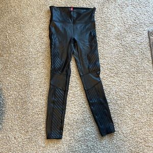 Spanx Faux Leather Moto Leggings Sz Small Petite
